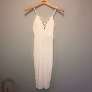White bodycon dress
